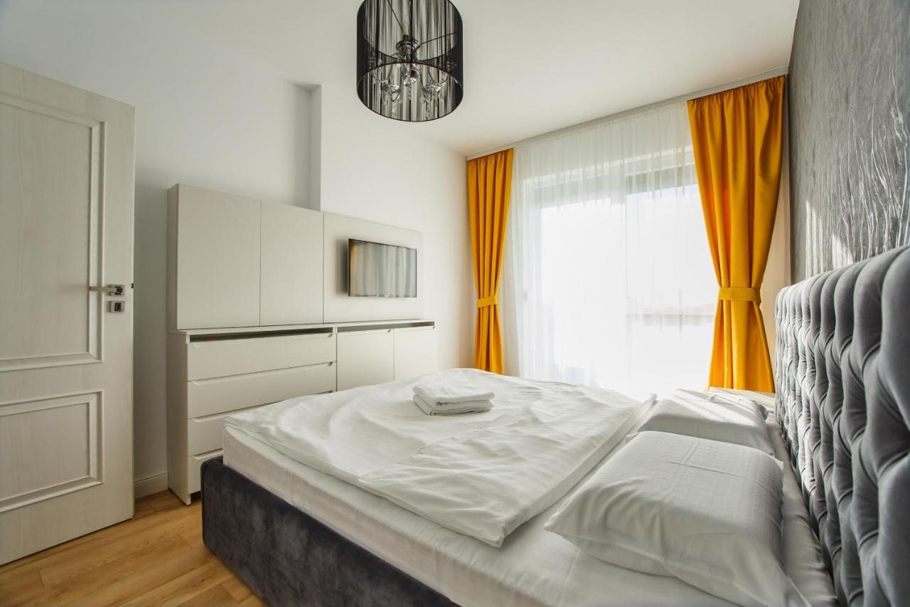 Fantastic Apartment At Prima Residence Орадя Экстерьер фото